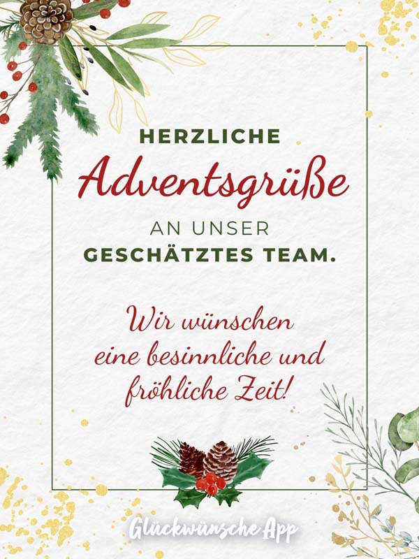 Weihnachtlicher Hintergrund mit Tannenzweigen und dem Spruch "Herzliche Adventsgrüße an unser geschätztes Team. Wir wünschen eine besinnliche und fröhliche Zeit!"